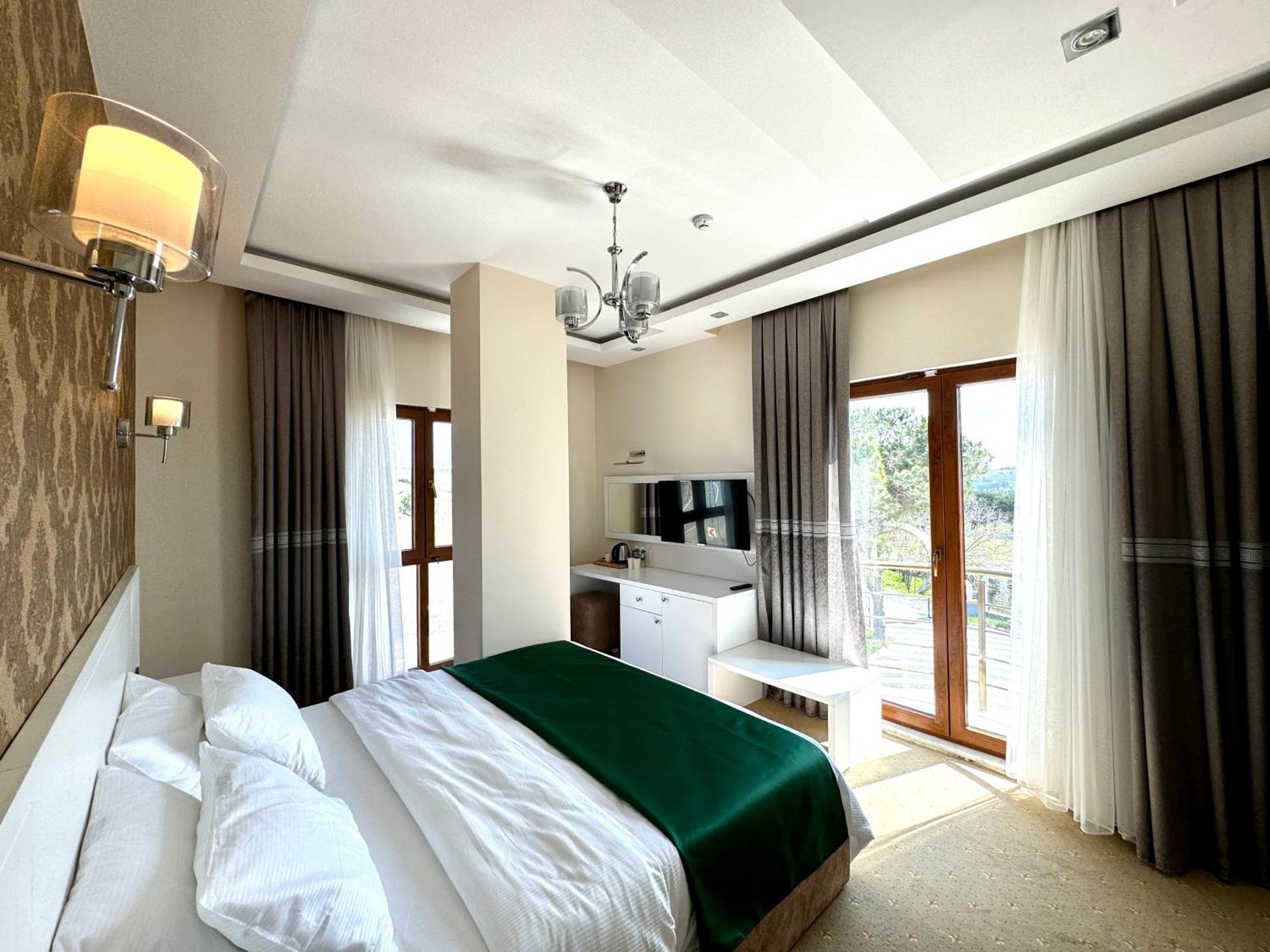 Green Roof Hotel & Spa Terkos Extérieur photo