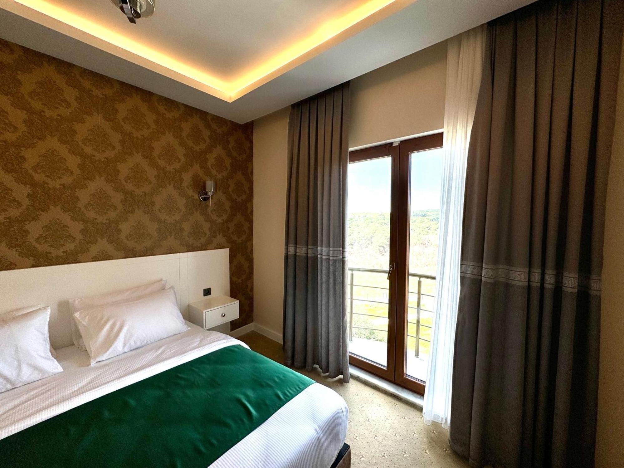 Green Roof Hotel & Spa Terkos Extérieur photo