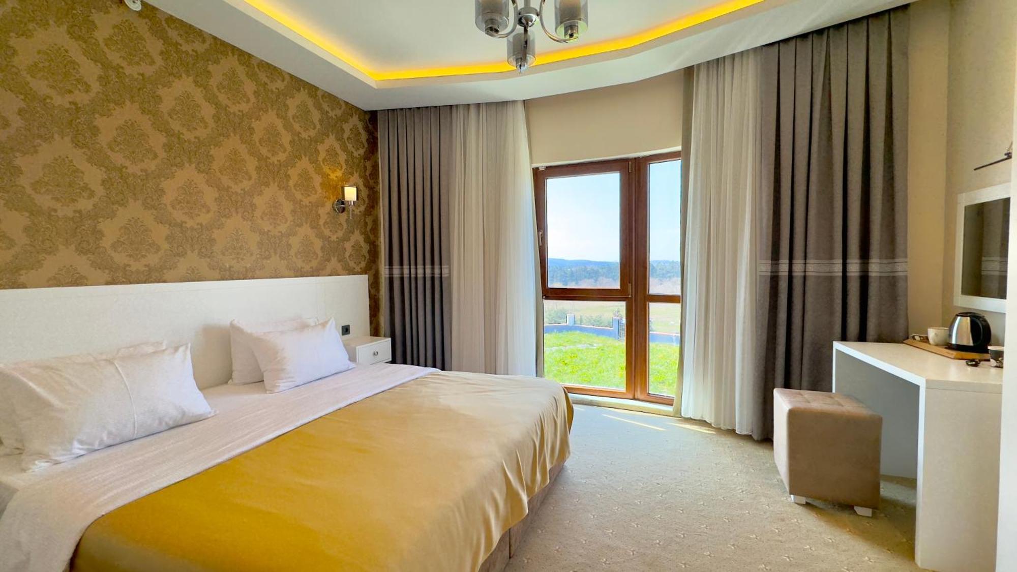 Green Roof Hotel & Spa Terkos Extérieur photo